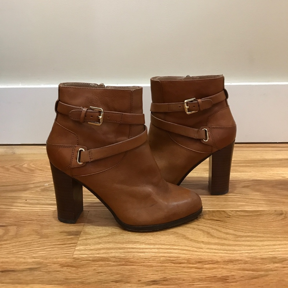 High heel boots
